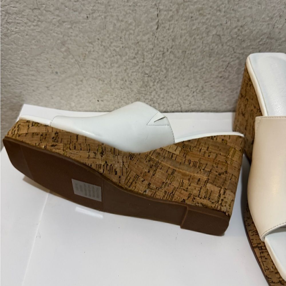 NEW BILLINI white wedge sandals - Picture 7 of 9